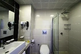 מלון Munamar 5*